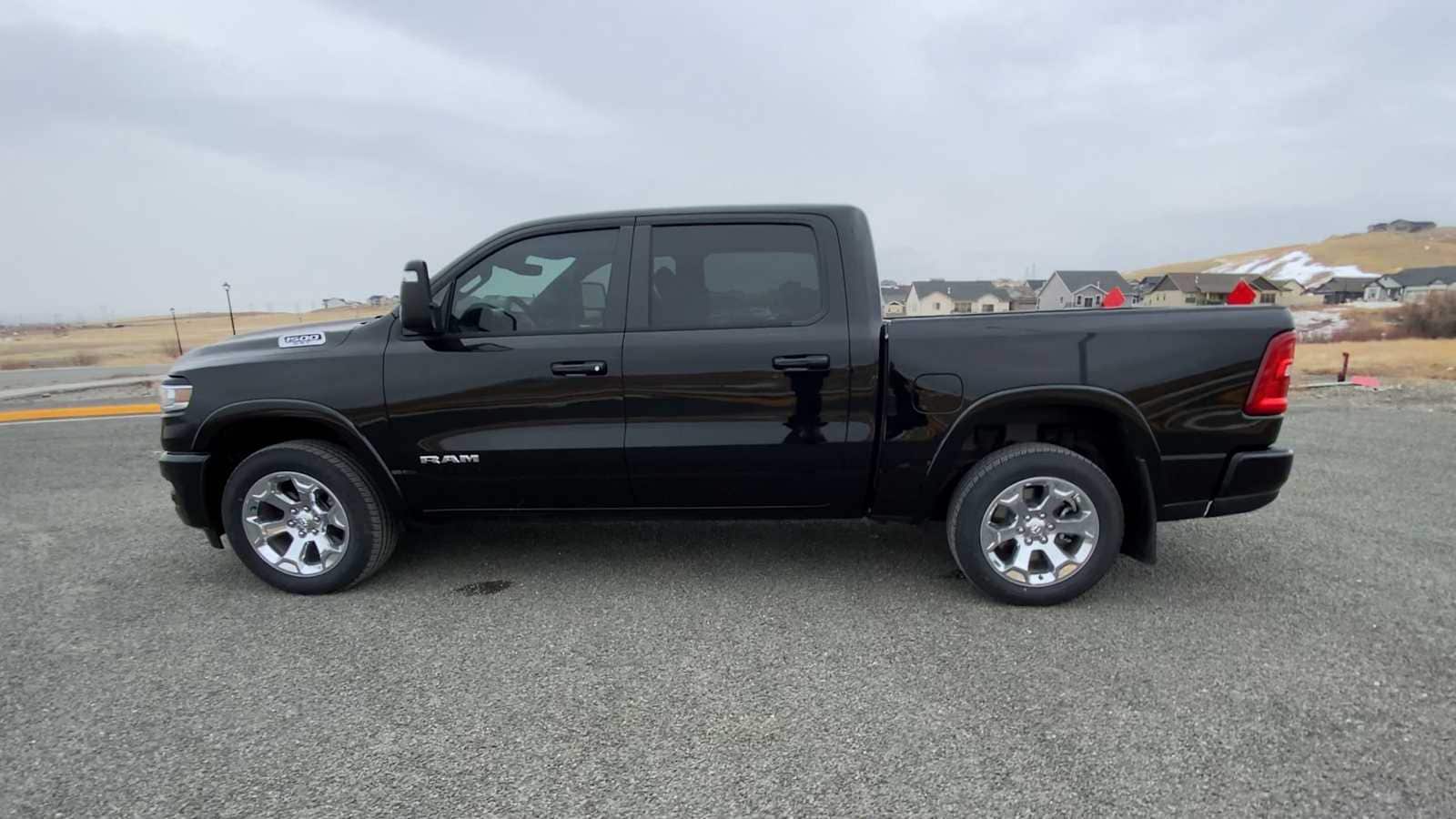 Thumbnail: 2025 RAM 1500 - 6