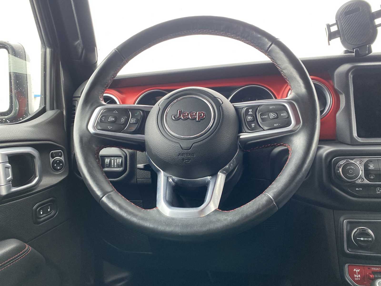 Thumbnail: 2019 Jeep Wrangler - 29