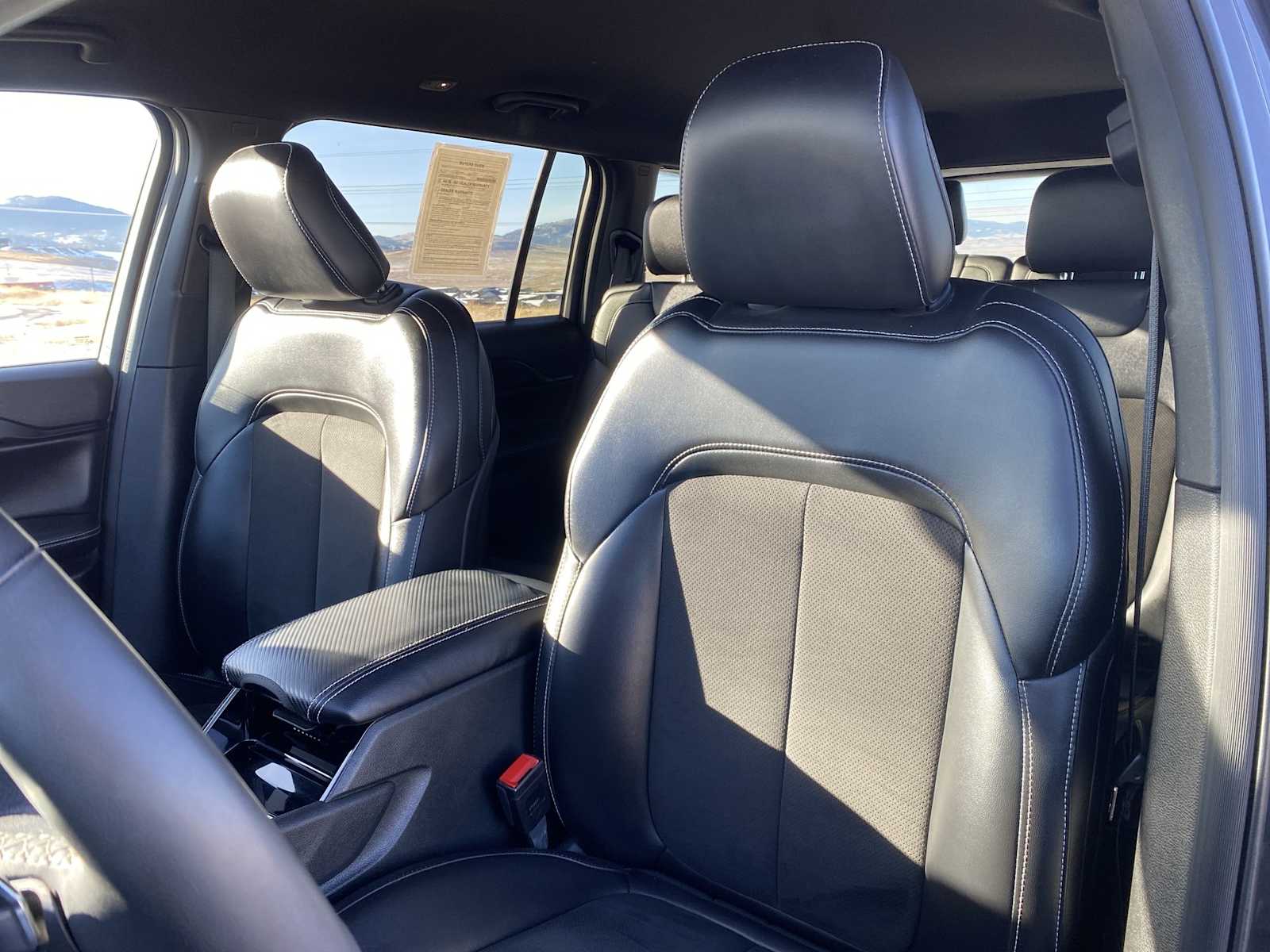 Thumbnail: 2023 Jeep Grand Cherokee - 15