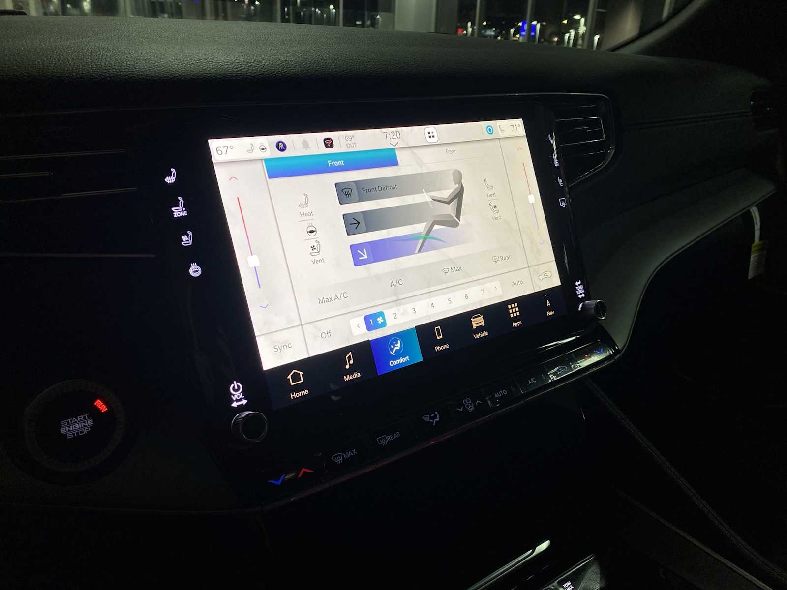 Thumbnail: 2026 Jeep Grand Wagoneer - 16