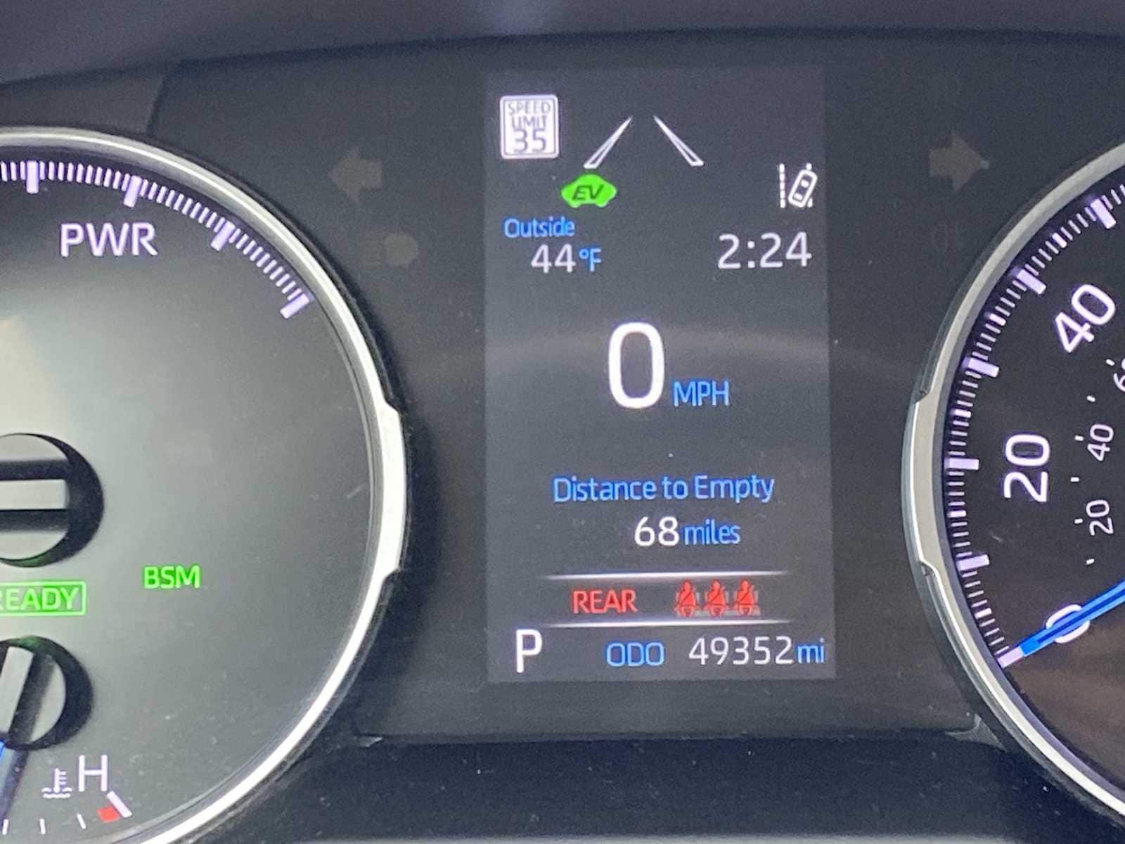 Thumbnail: 2022 Toyota RAV4 - 18