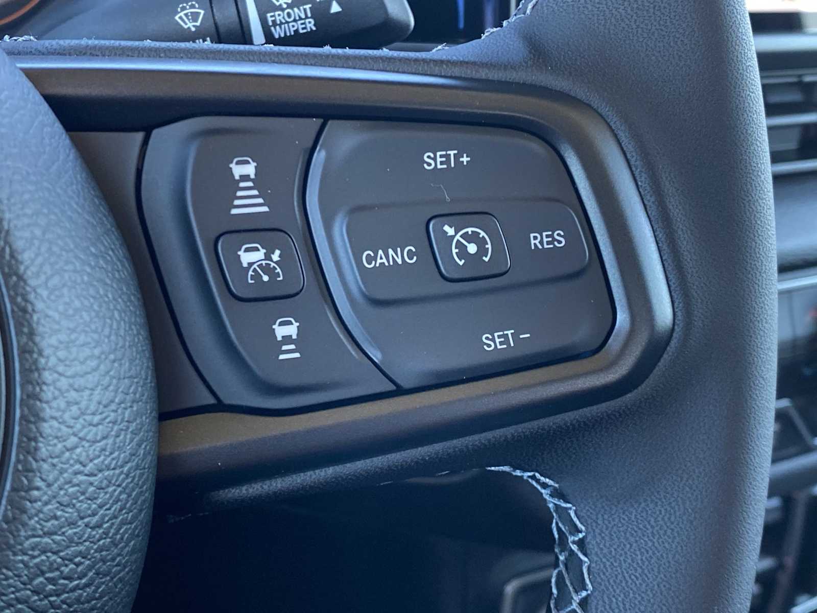 Thumbnail: 2026 Jeep Gladiator - 32