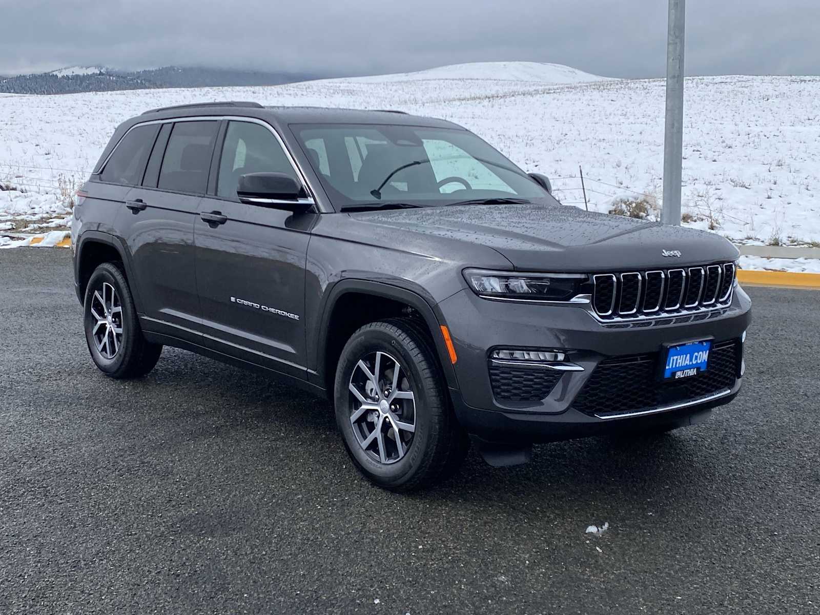 Thumbnail: 2025 Jeep Grand Cherokee - 21