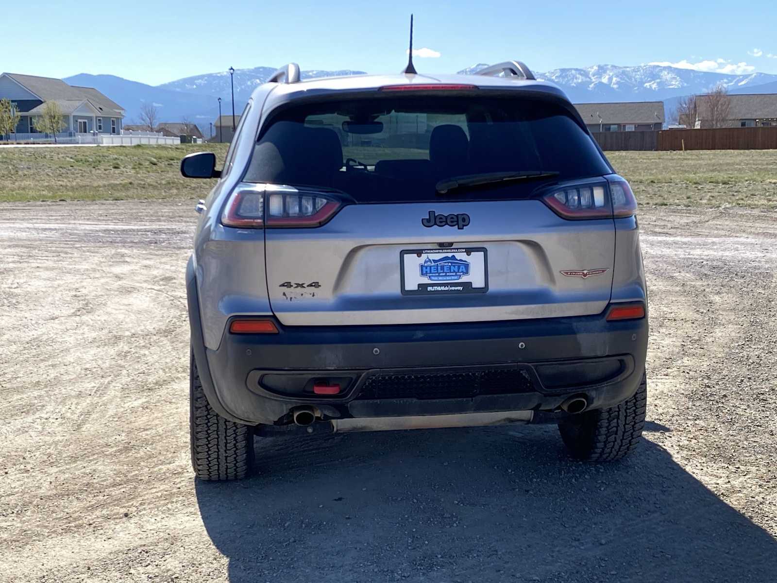 Thumbnail: 2019 Jeep Cherokee - 13