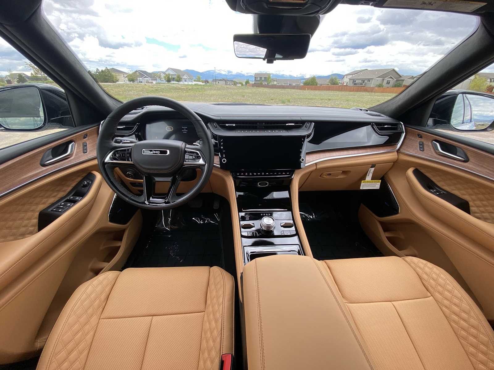 Thumbnail: 2026 Jeep Grand Cherokee - 16