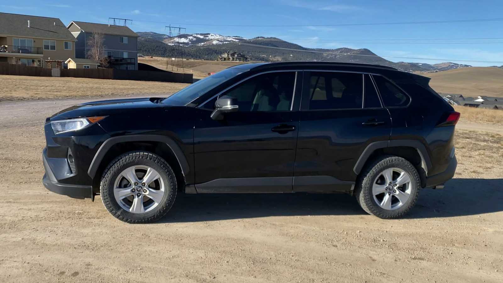 Thumbnail: 2019 Toyota RAV4 - 9