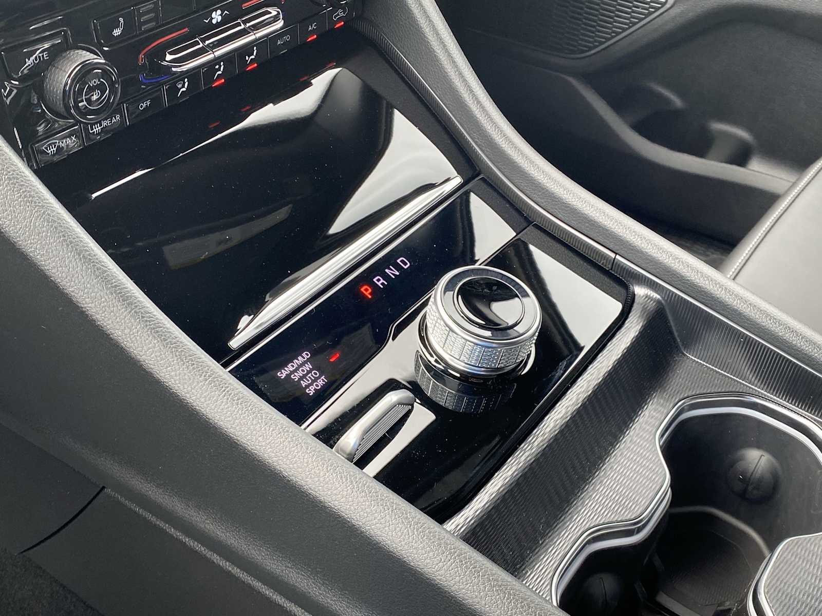 Thumbnail: 2025 Jeep Grand Cherokee - 19