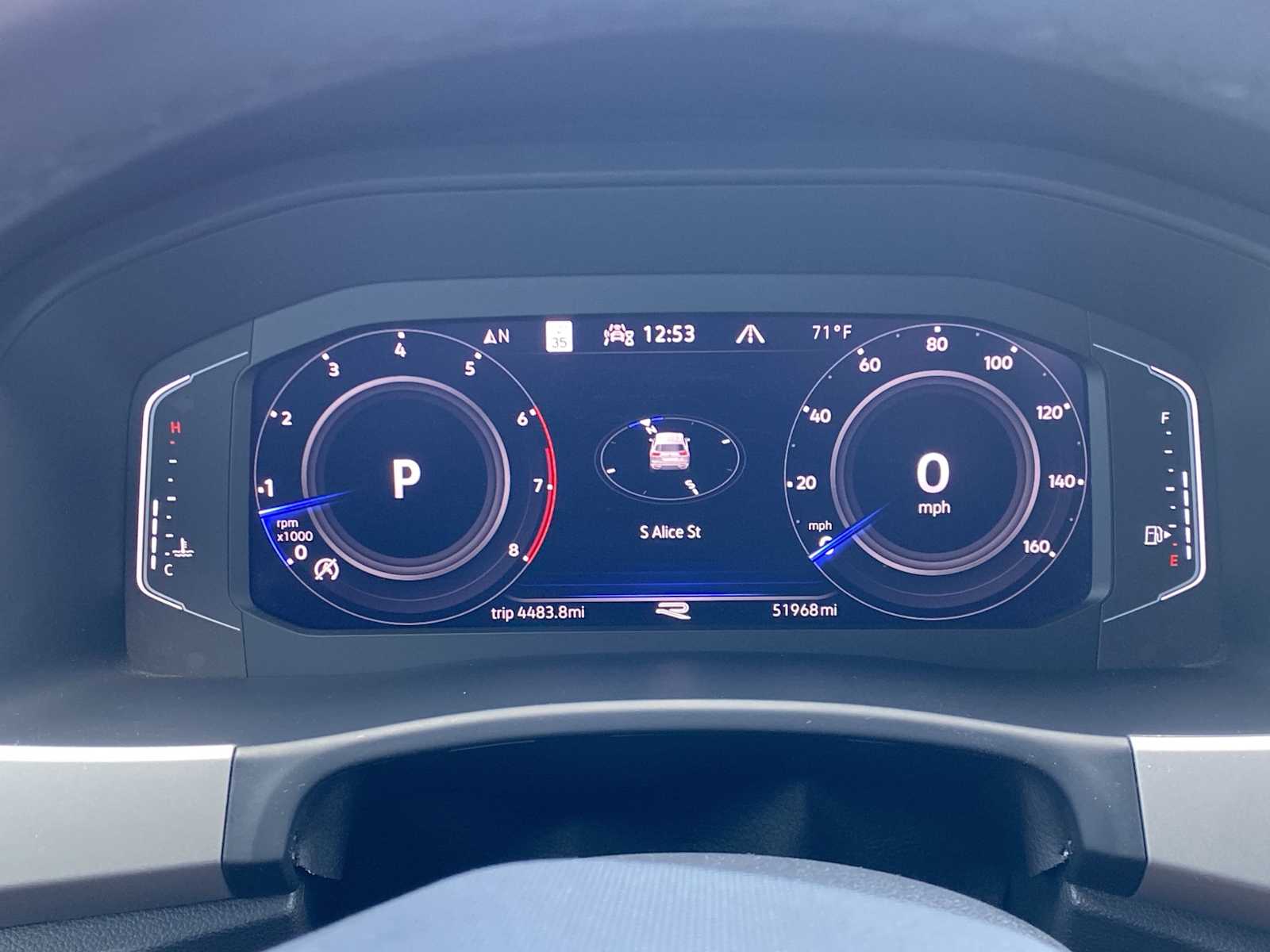 Thumbnail: 2022 Volkswagen Atlas - 21