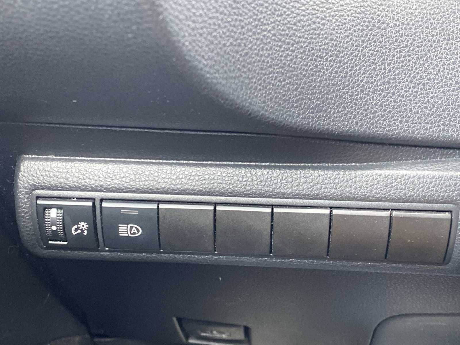 Thumbnail: 2020 Toyota Corolla - 17