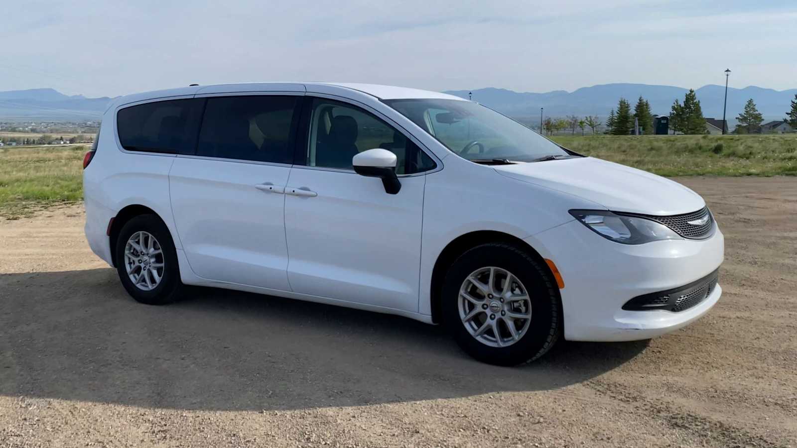 Thumbnail: 2023 Chrysler Voyager - 2