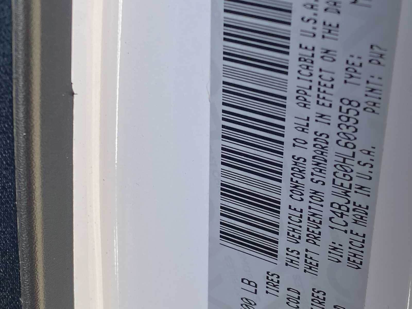 Thumbnail: 2017 Jeep Wrangler - 33