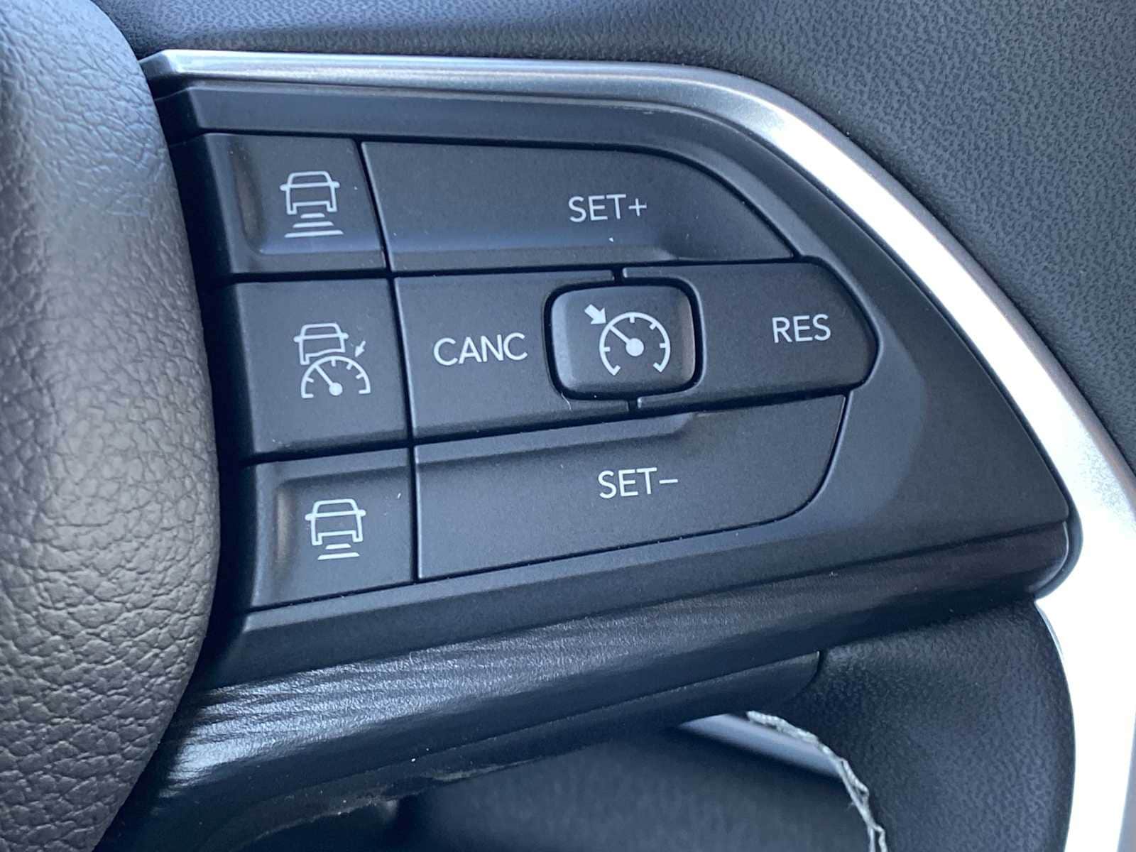 Thumbnail: 2025 Jeep Grand Cherokee - 23