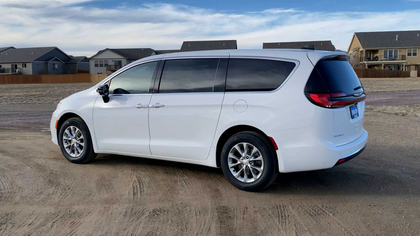 Thumbnail: 2026 Chrysler Pacifica - 6