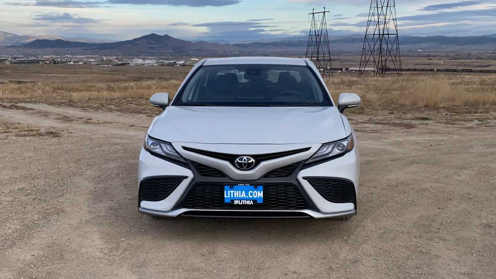 2023 Toyota Camry XSE photo 3