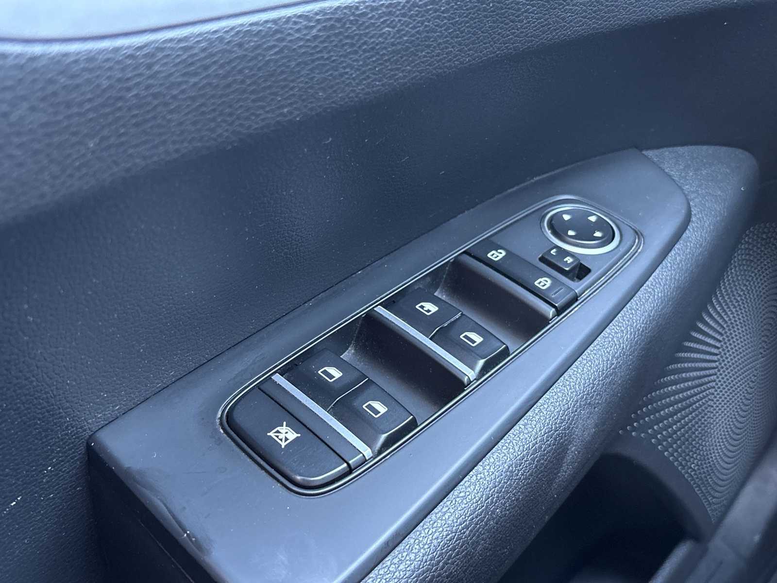 2023 Kia Forte LXS - Photo 20
