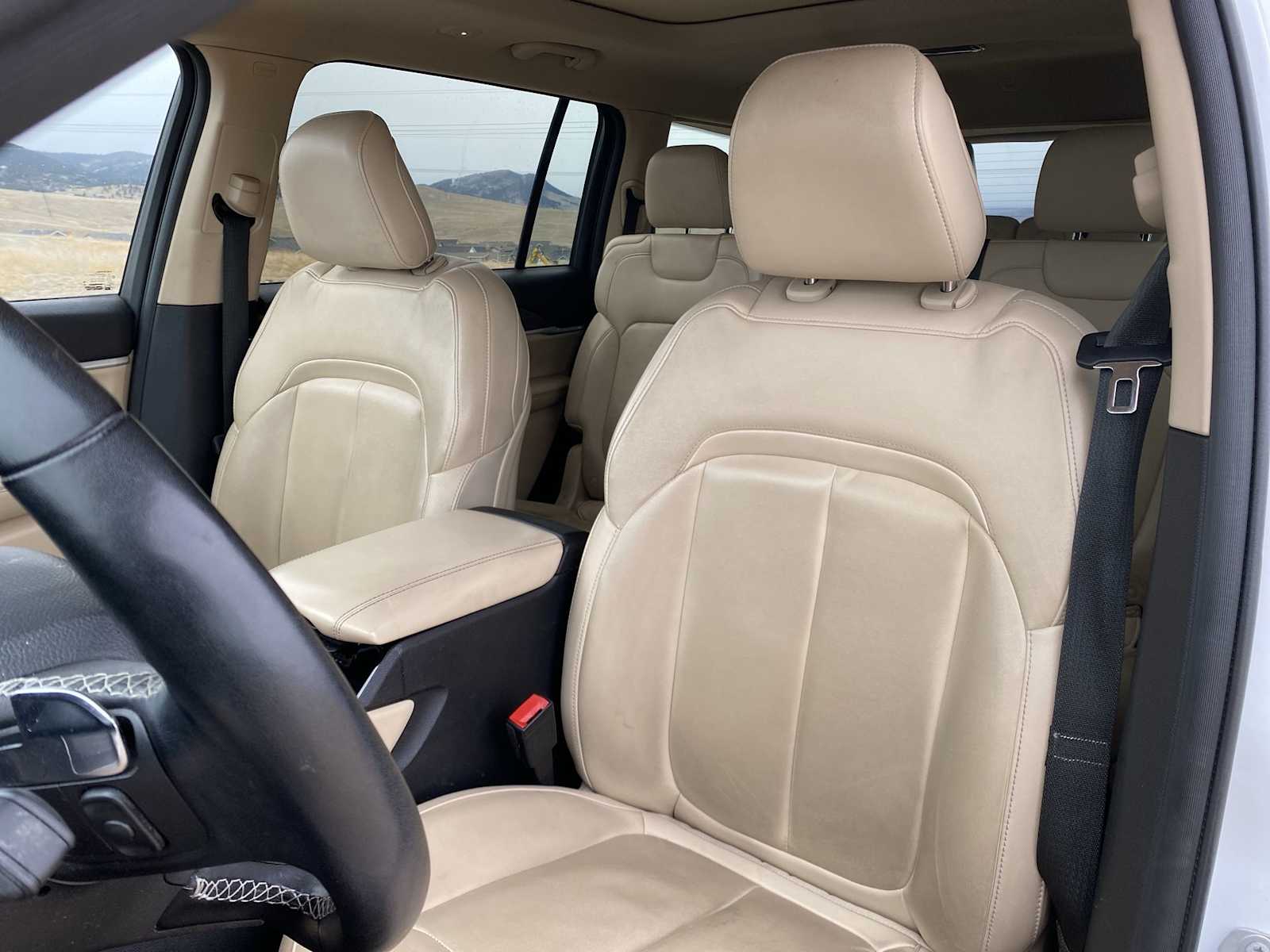 Thumbnail: 2022 Jeep Grand Cherokee - 19