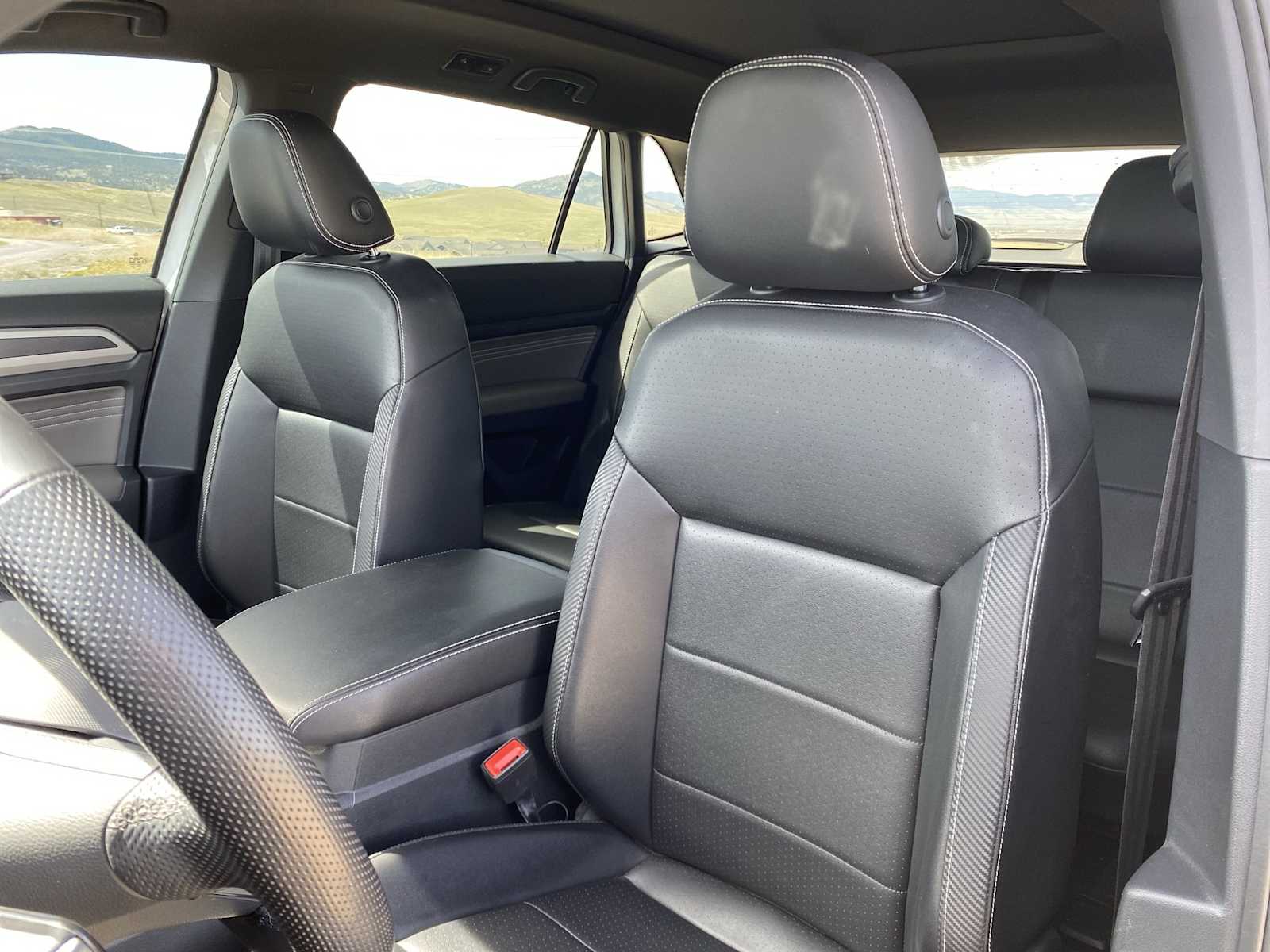 Thumbnail: 2022 Volkswagen Atlas - 17