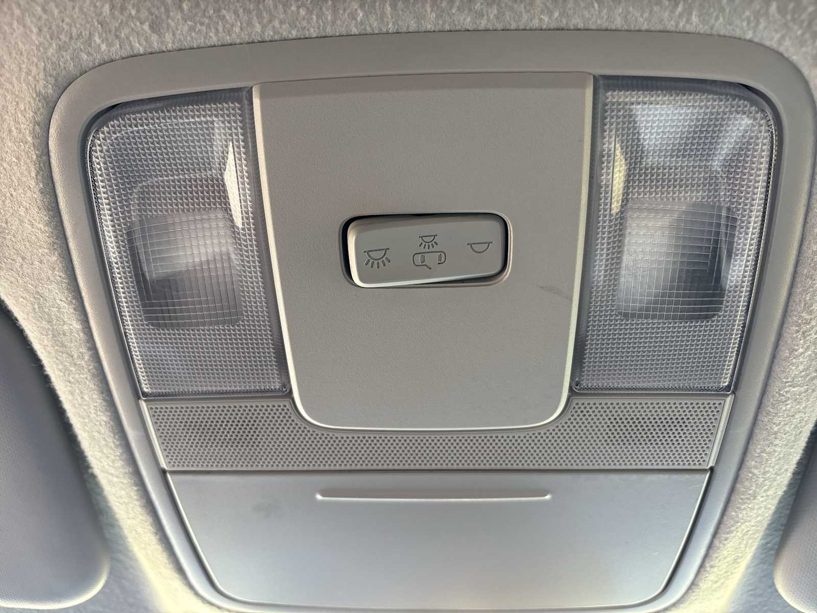 2023 Kia Forte LXS - Photo 25