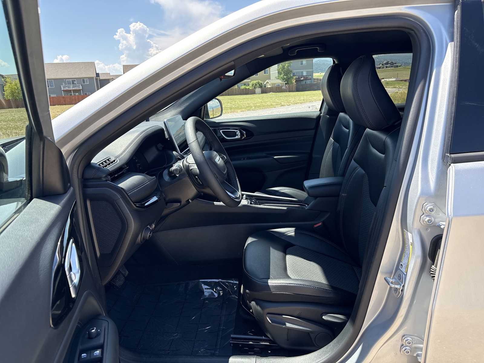 2026 Jeep Compass Latitude Altitude - Photo 17