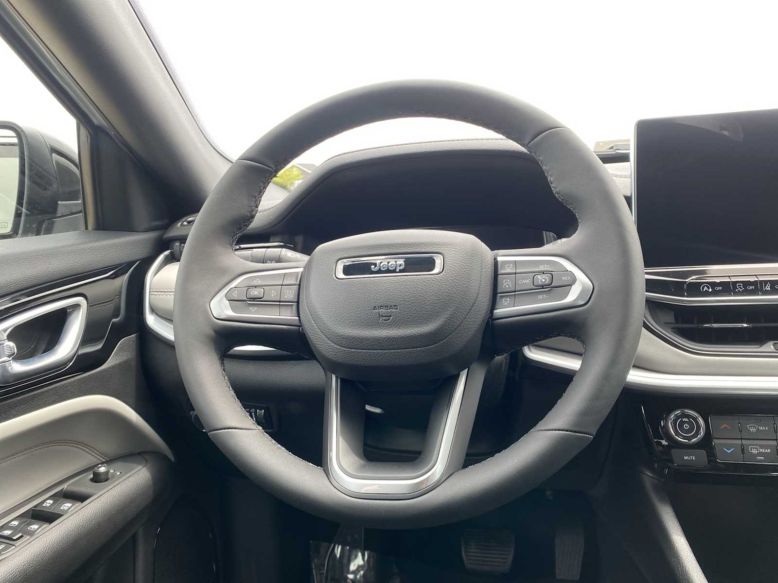 Thumbnail: 2026 Jeep Compass - 31