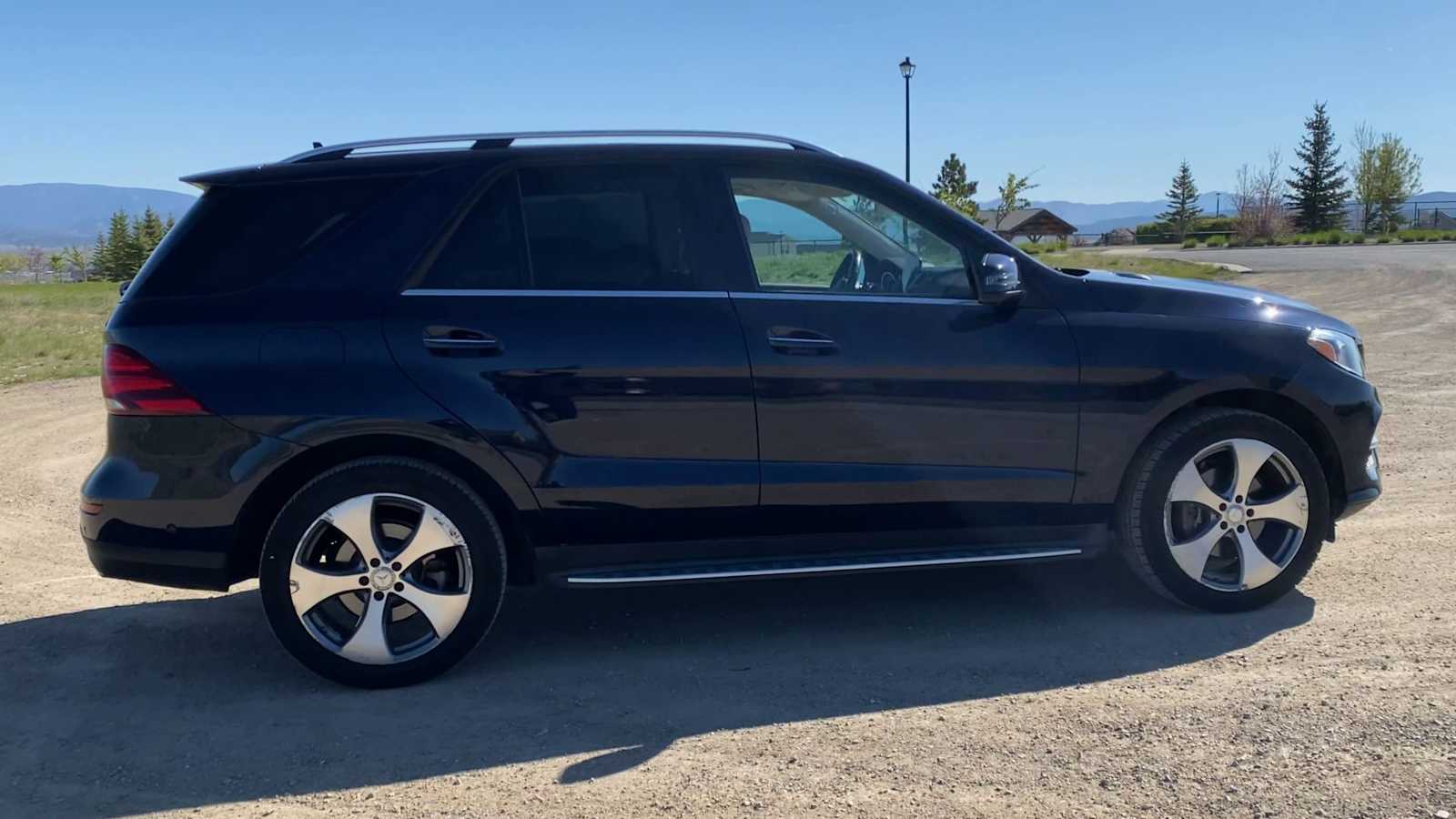 Thumbnail: 2017 Mercedes-Benz GLE - 9
