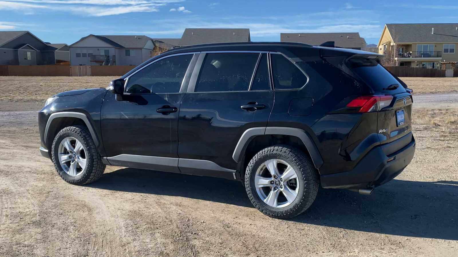 Used 2019 Toyota RAV4 XLE with VIN 2T3P1RFV8KW061856 for sale in Helena, MT