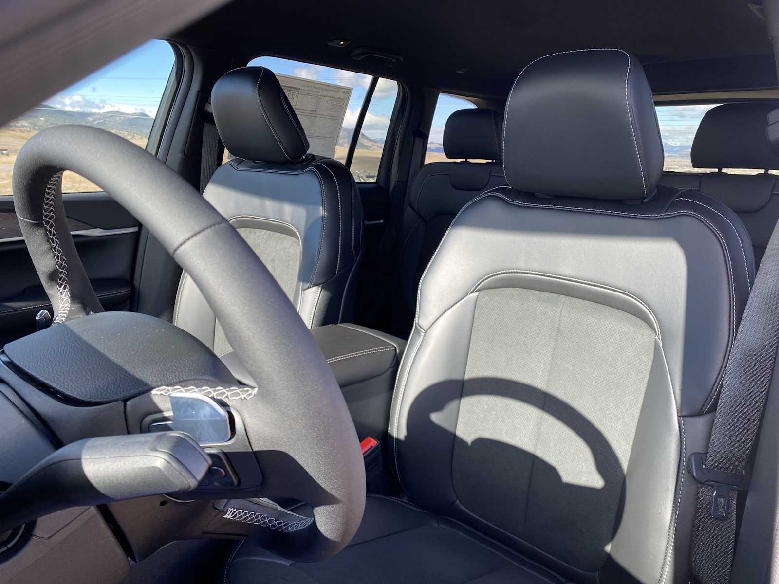 Thumbnail: 2026 Jeep Grand Cherokee - 19