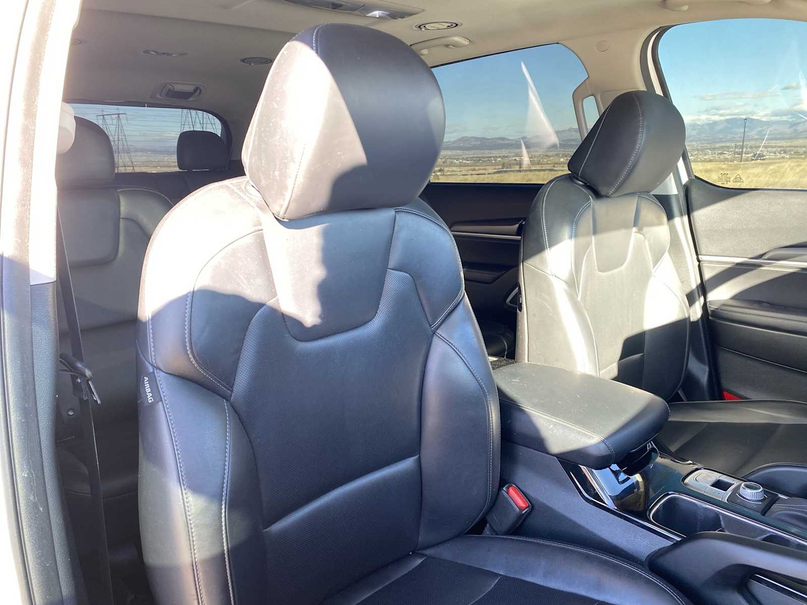 Thumbnail: 2022 Kia Telluride - 18