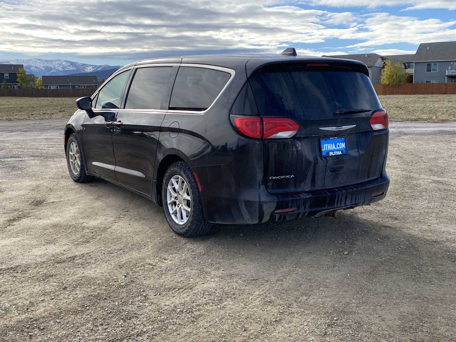 Thumbnail: 2017 Chrysler Pacifica - 11