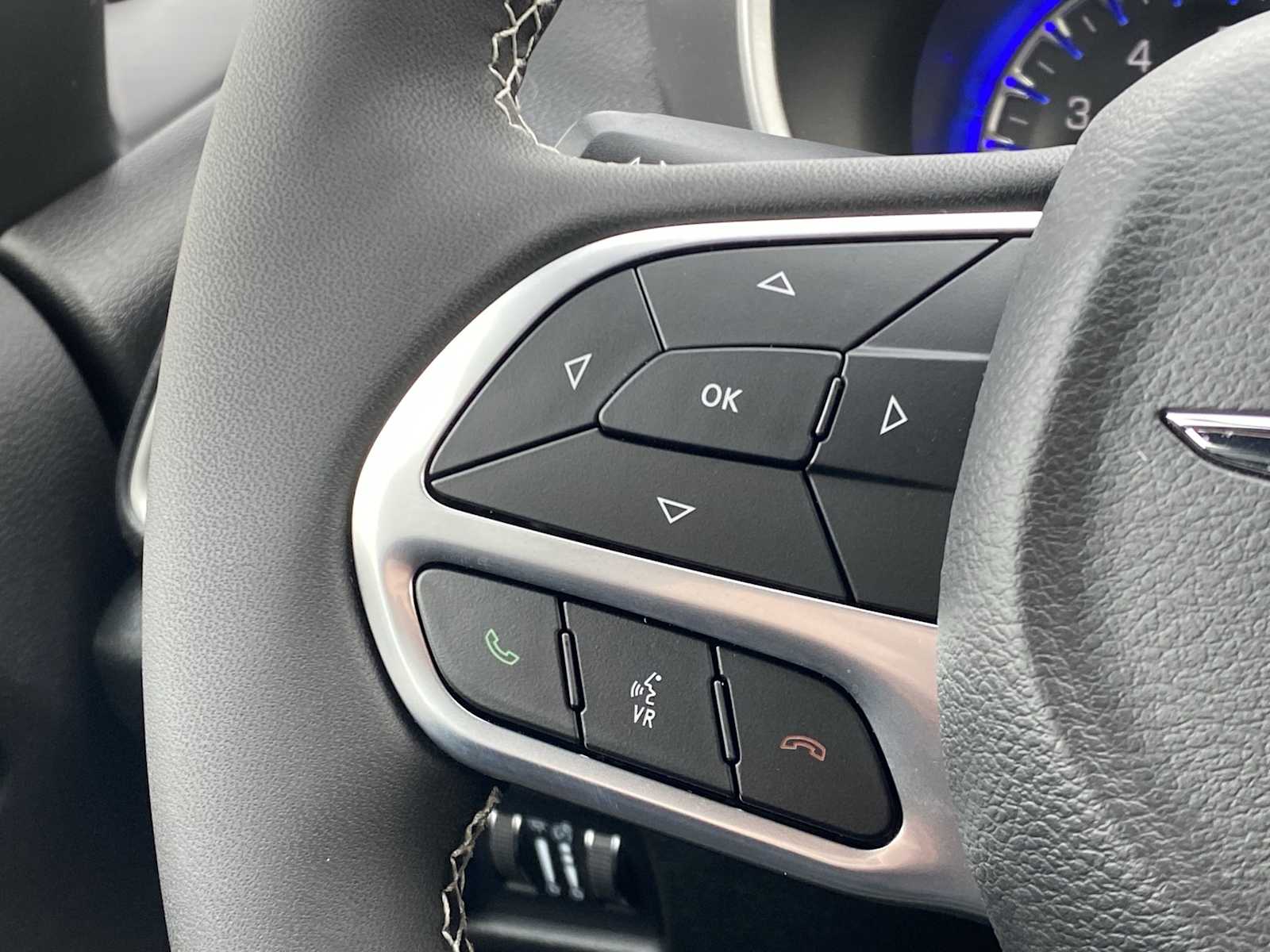 Thumbnail: 2026 Chrysler Pacifica - 30