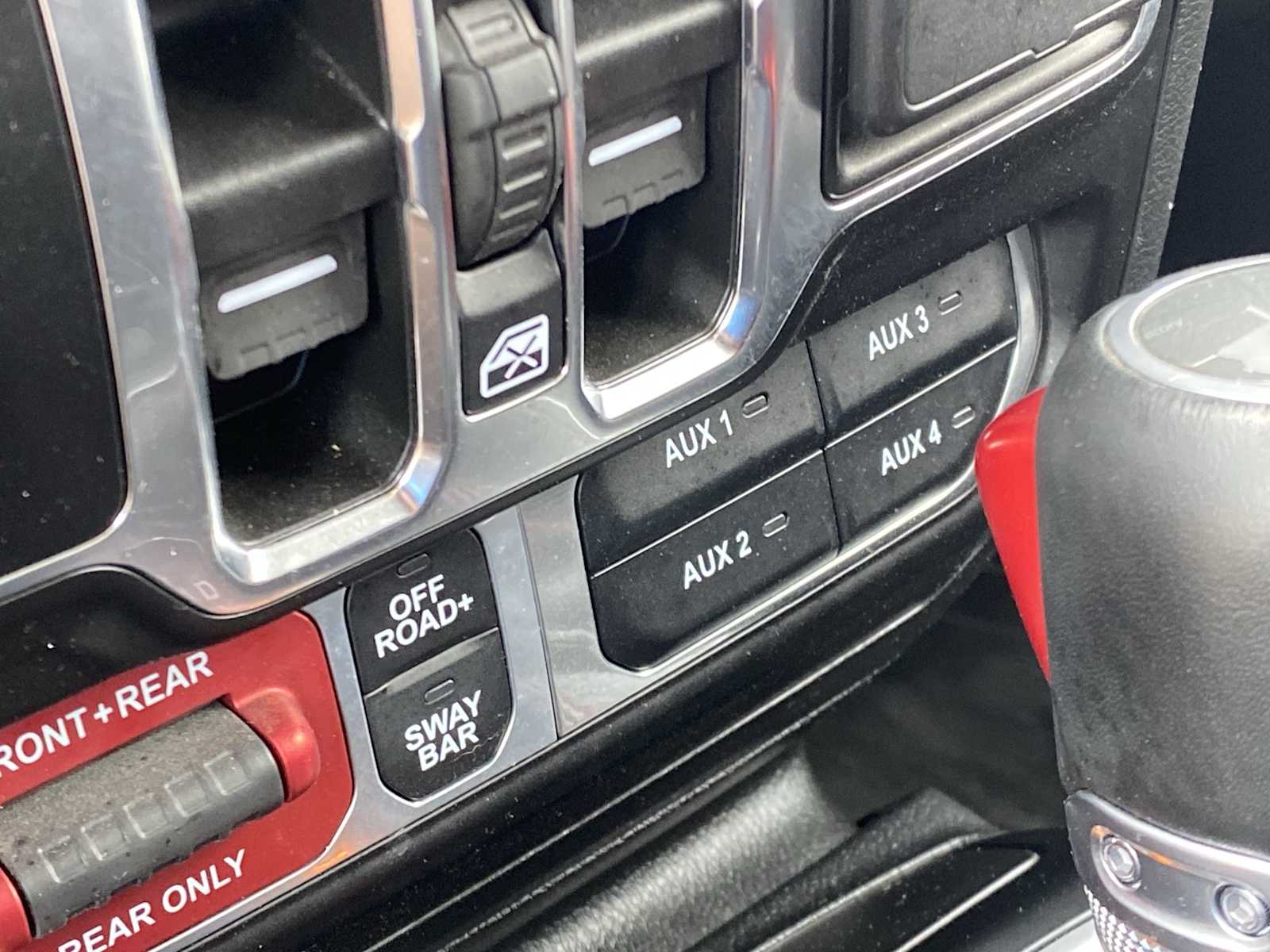 Thumbnail: 2022 Jeep Wrangler - 27