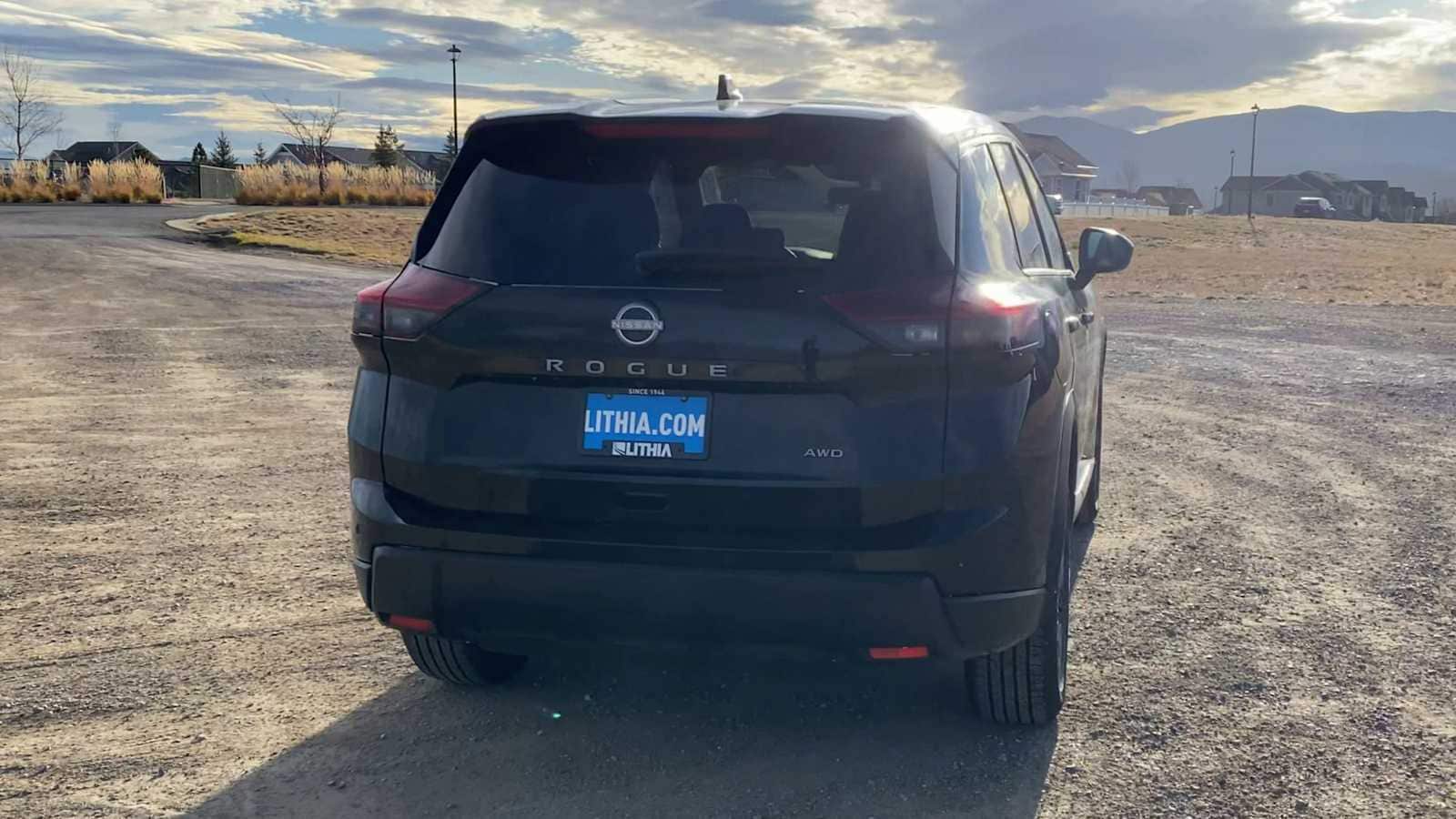 Thumbnail: 2025 Nissan Rogue - 8