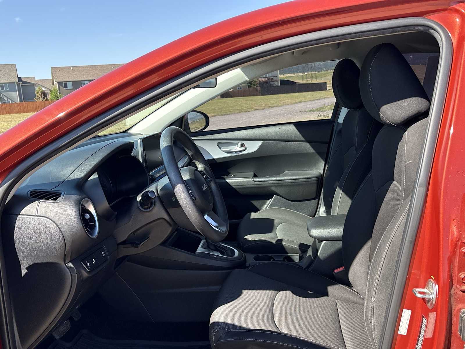 2023 Kia Forte LXS - Photo 17
