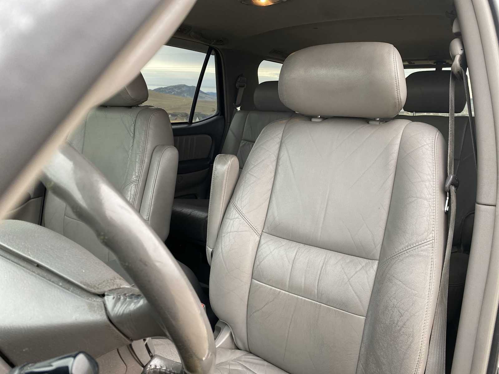 Thumbnail: 2004 Toyota Sequoia - 18