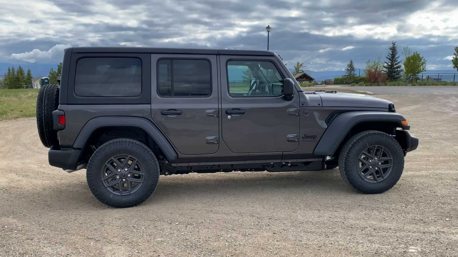 Thumbnail: 2026 Jeep Wrangler - 9