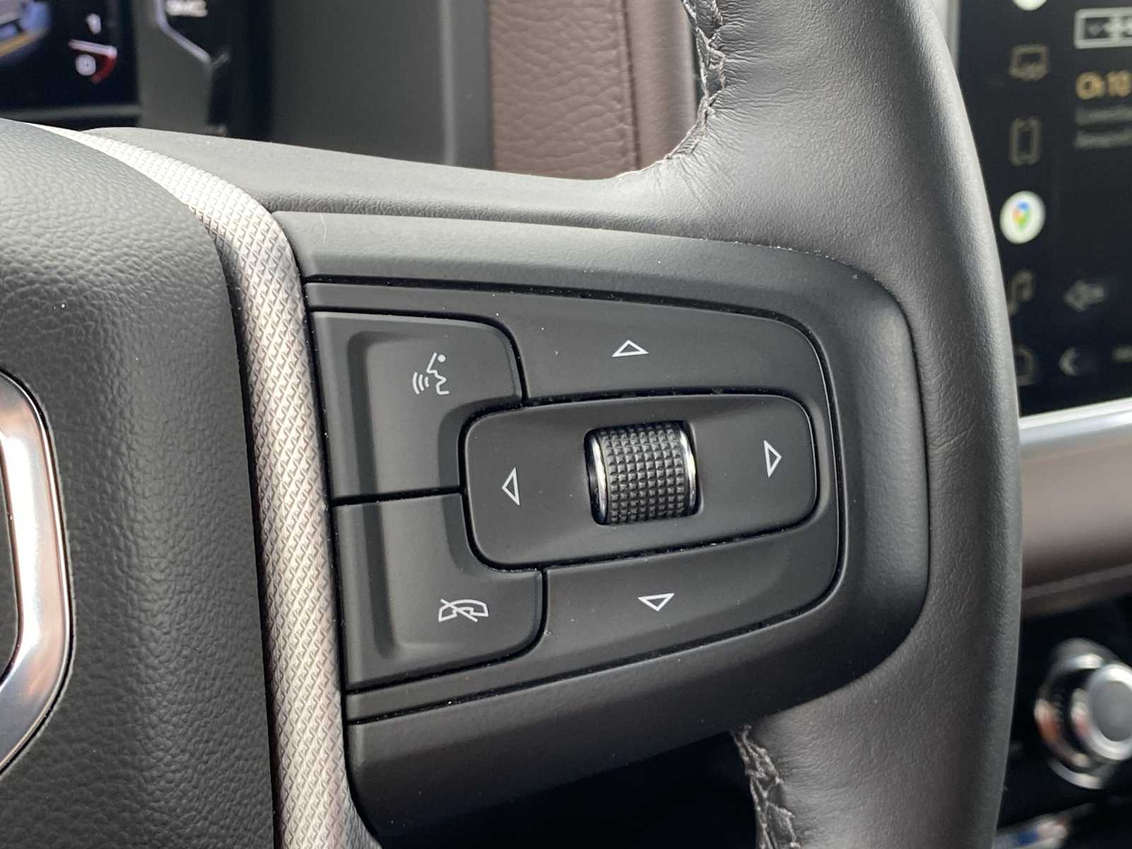 2022 GMC Yukon Denali 24