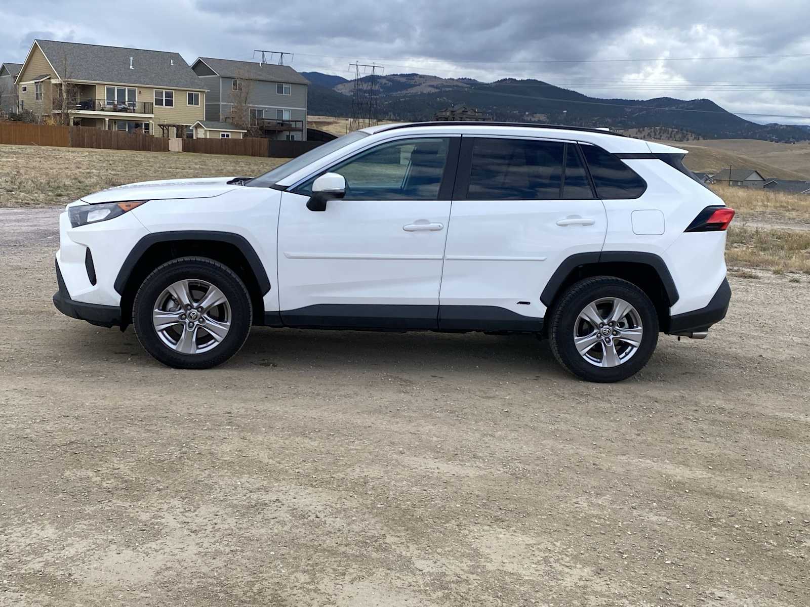 Thumbnail: 2022 Toyota RAV4 - 10