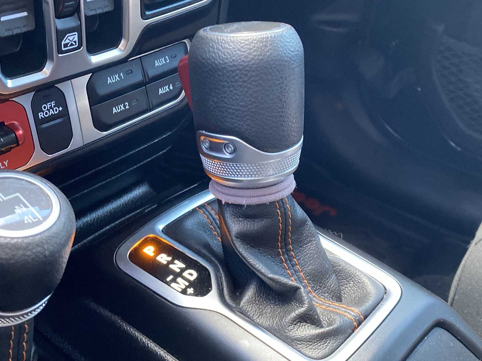 Thumbnail: 2021 Jeep Gladiator - 18