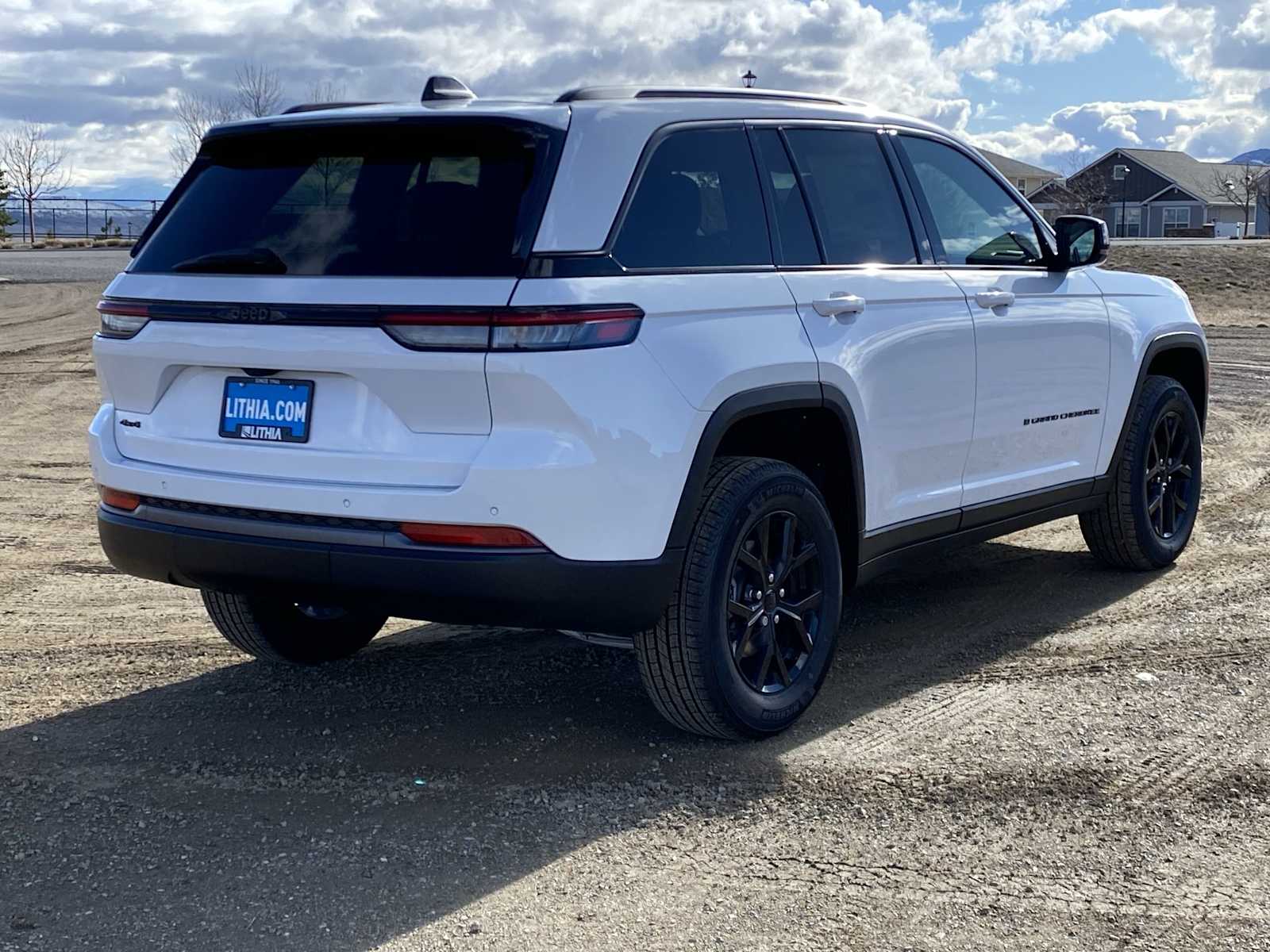 Thumbnail: 2026 Jeep Grand Cherokee - 14