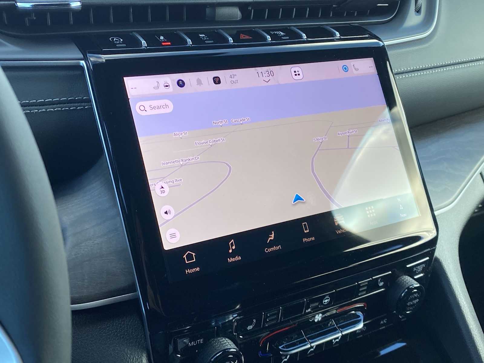 Thumbnail: 2025 Jeep Grand Cherokee - 25