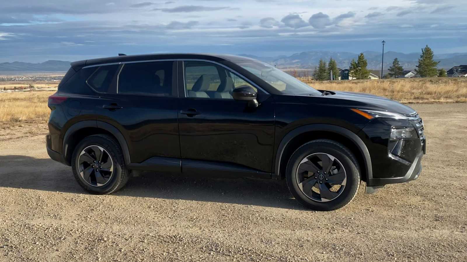 Thumbnail: 2025 Nissan Rogue - 2