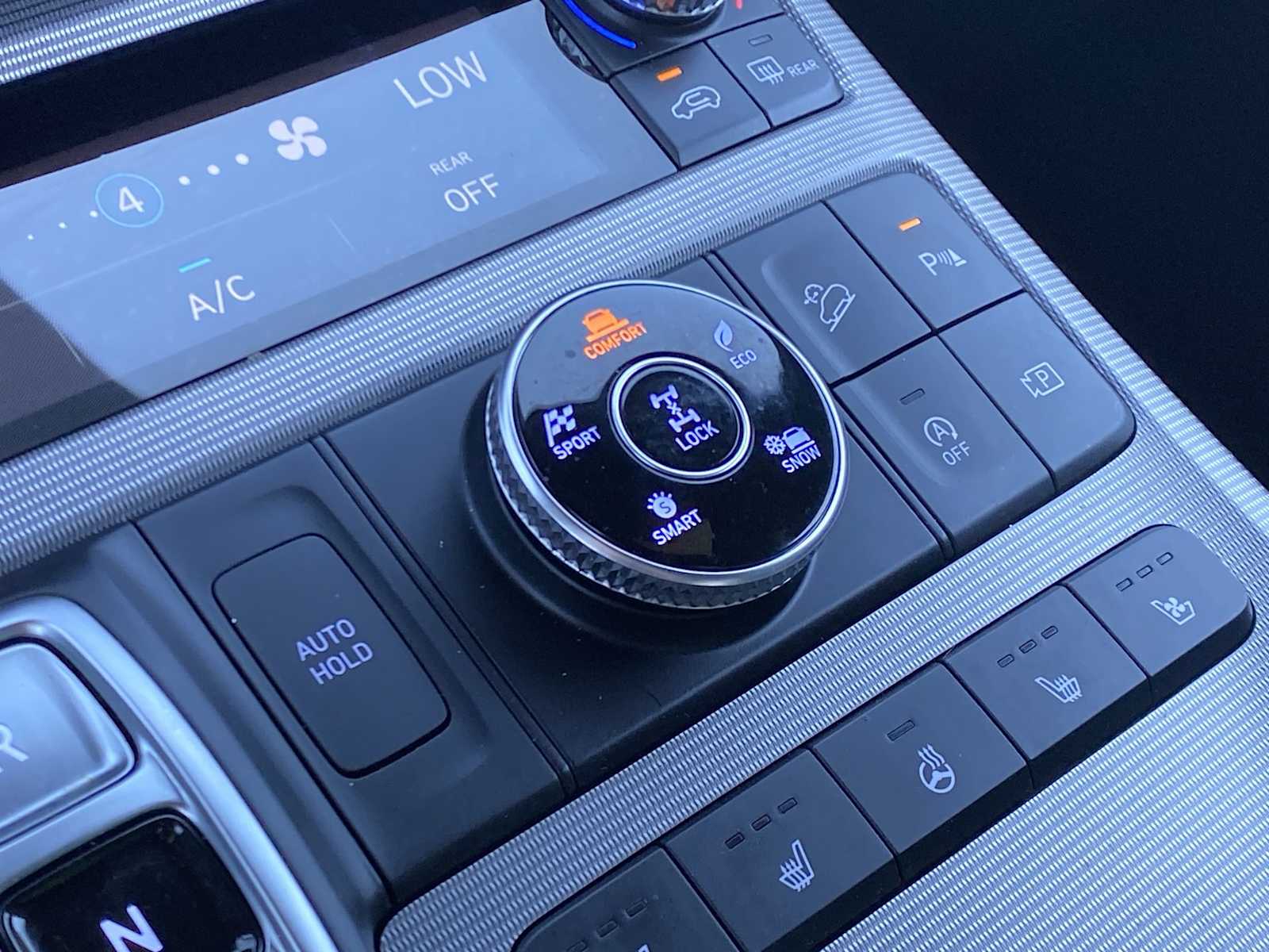 Thumbnail: 2024 Hyundai Palisade - 25