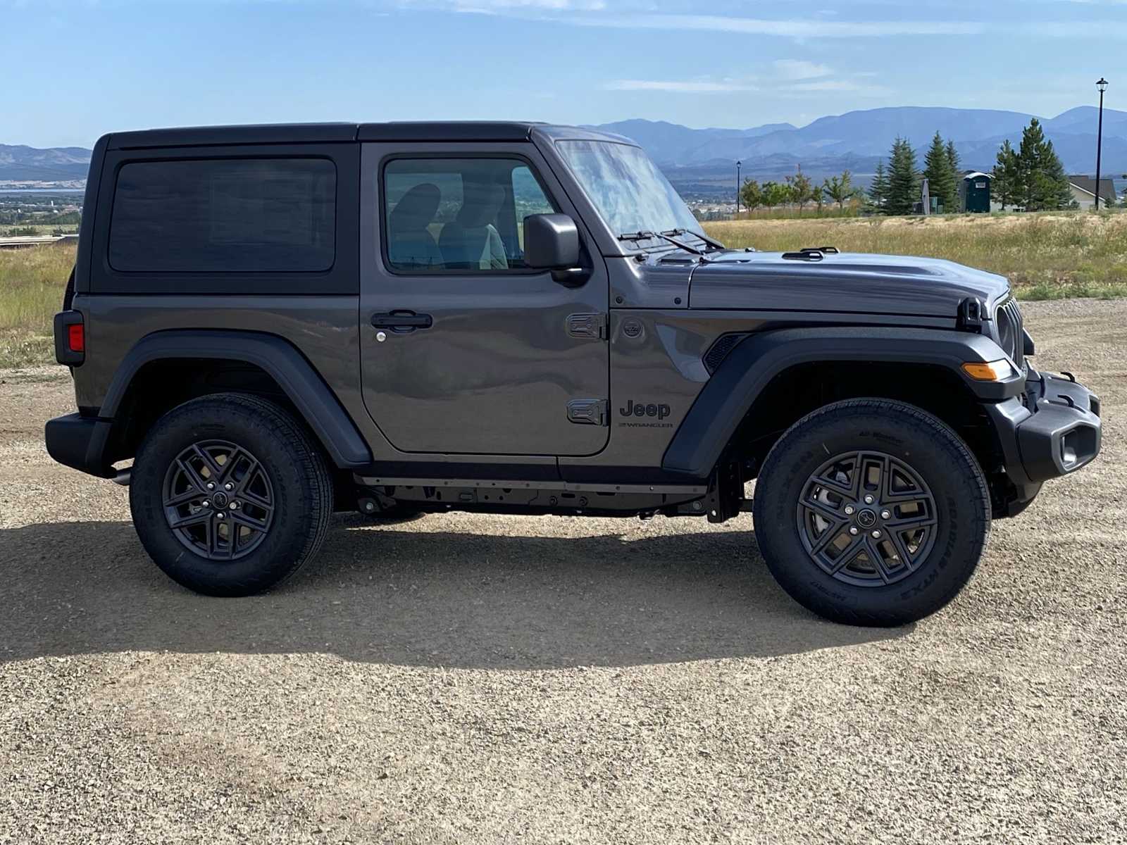 Thumbnail: 2025 Jeep Wrangler - 21