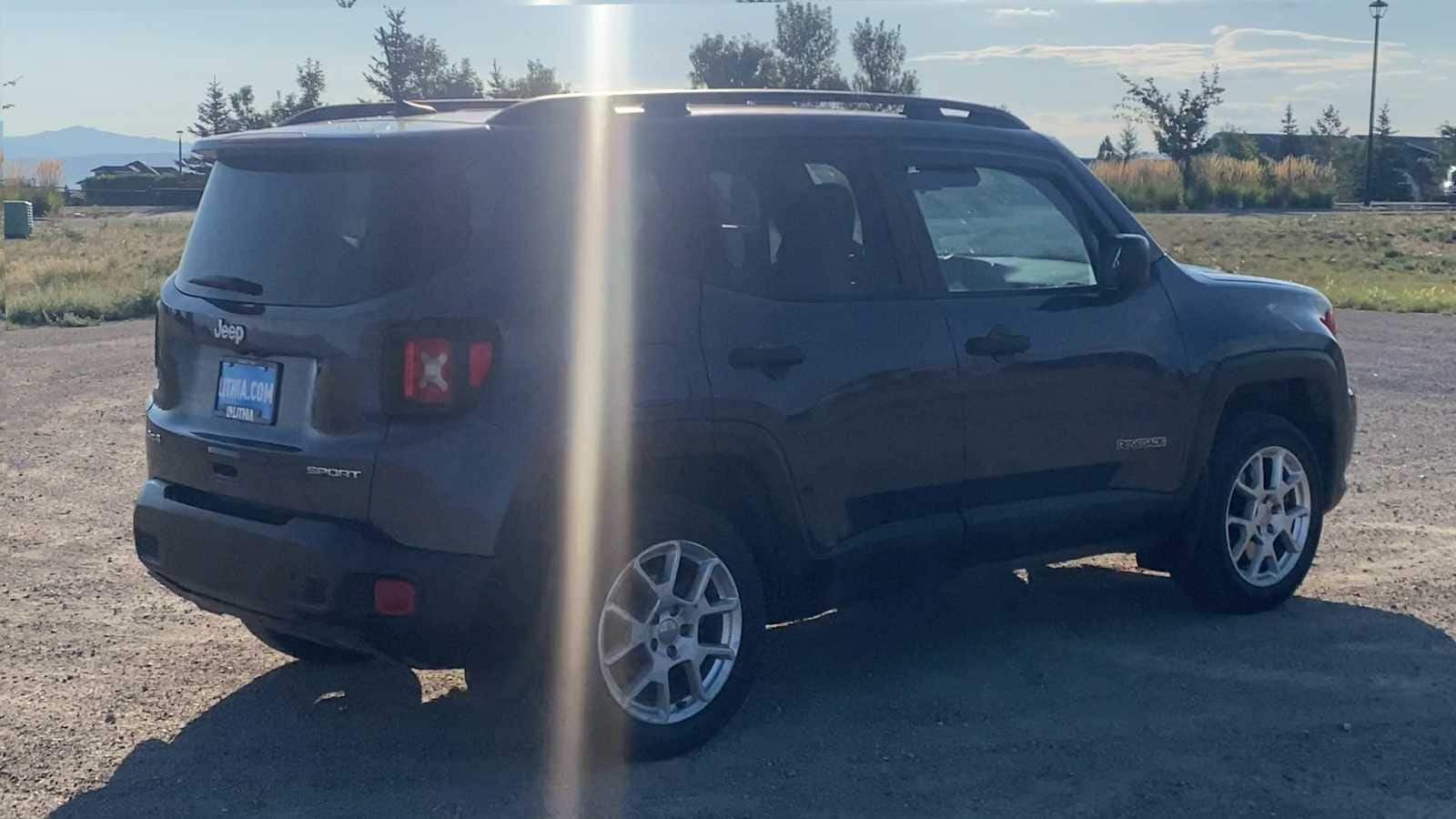 Thumbnail: 2020 Jeep Renegade - 8