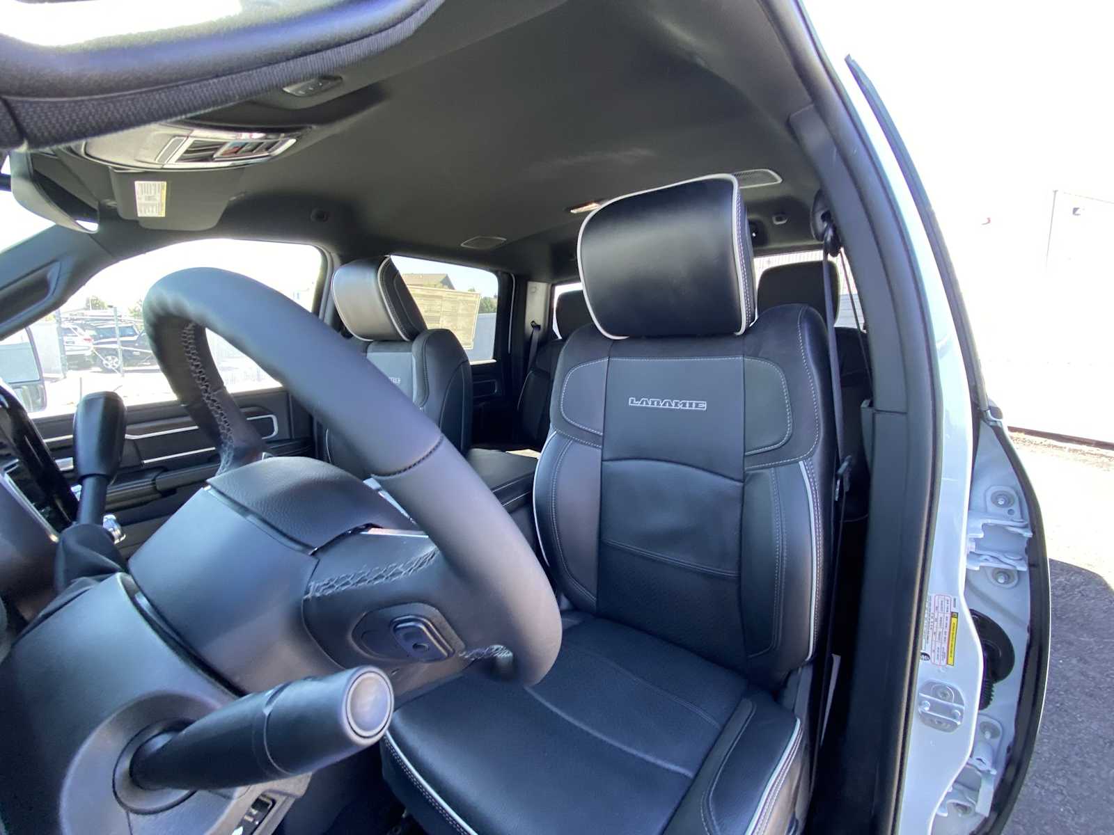 2025 RAM 3500 Laramie 17