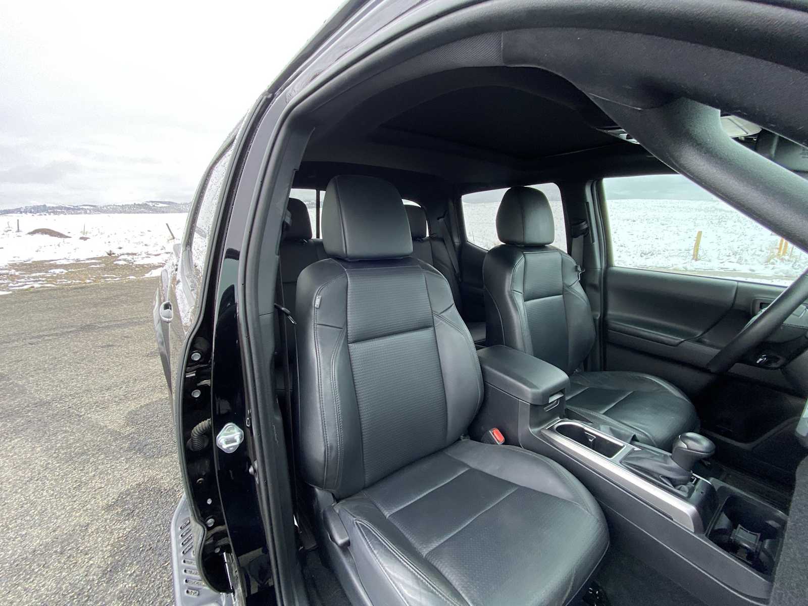 Thumbnail: 2023 Toyota Tacoma - 17