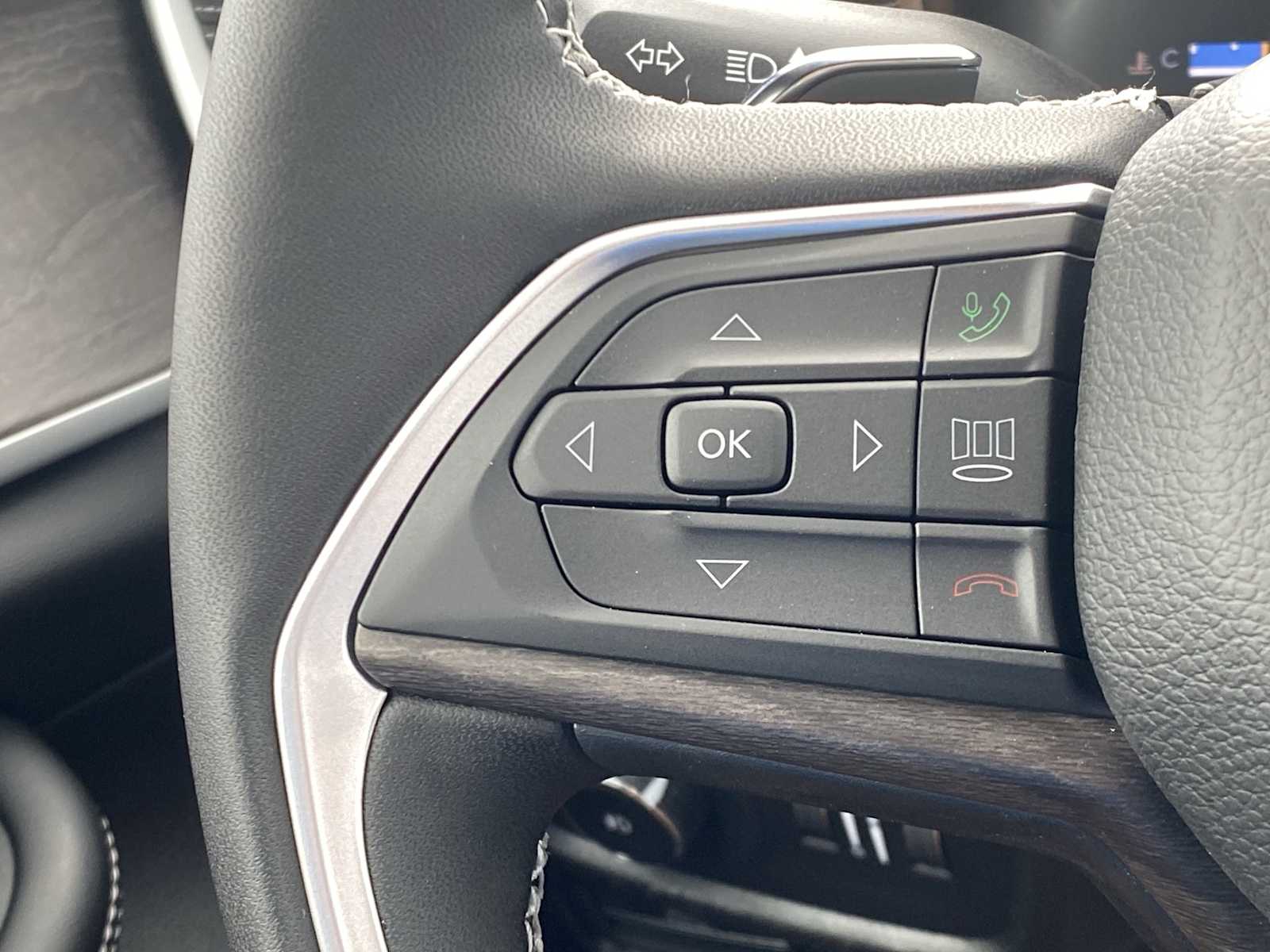 Thumbnail: 2025 Jeep Grand Cherokee - 25