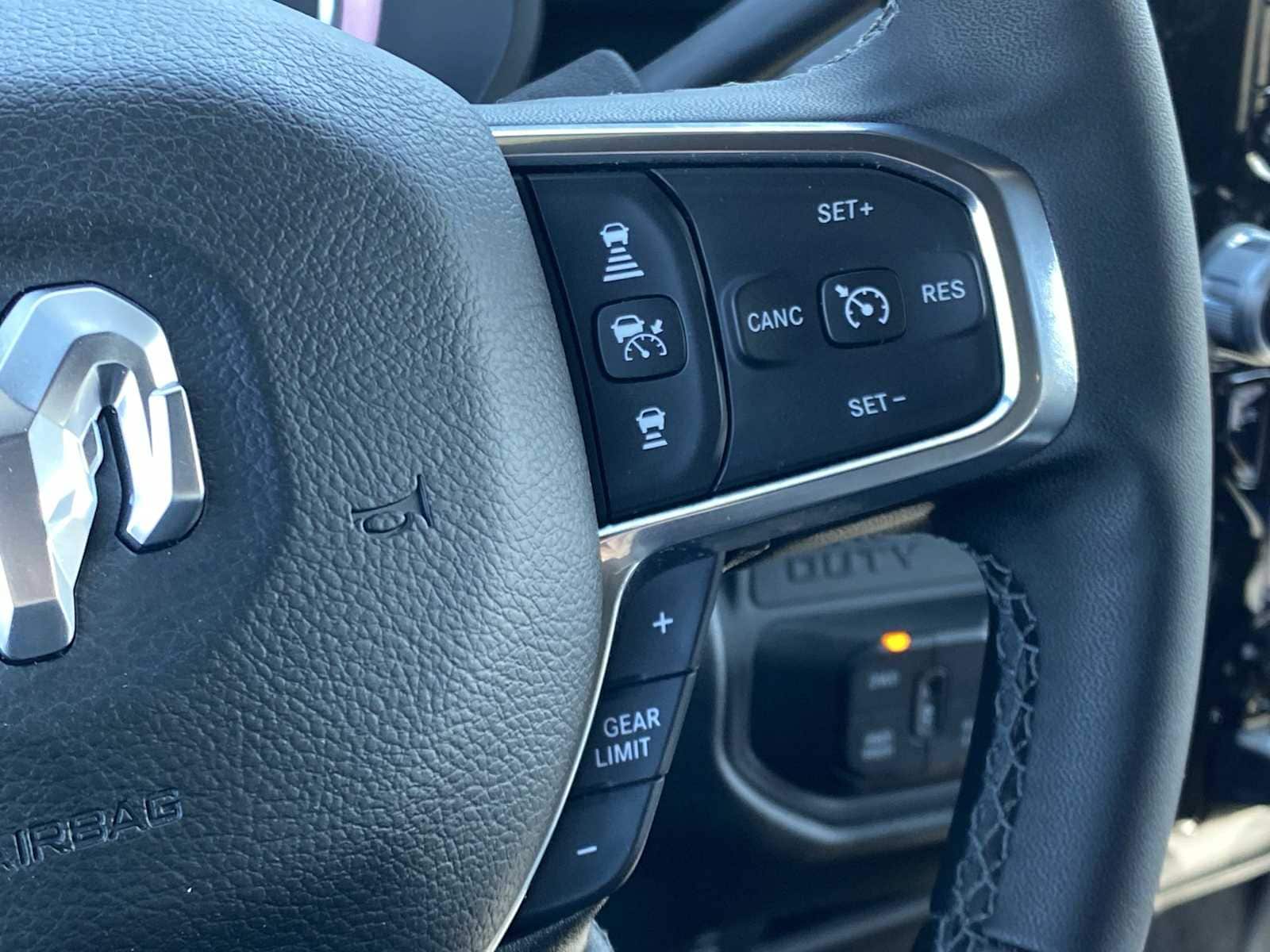 2025 RAM 3500 Laramie 23