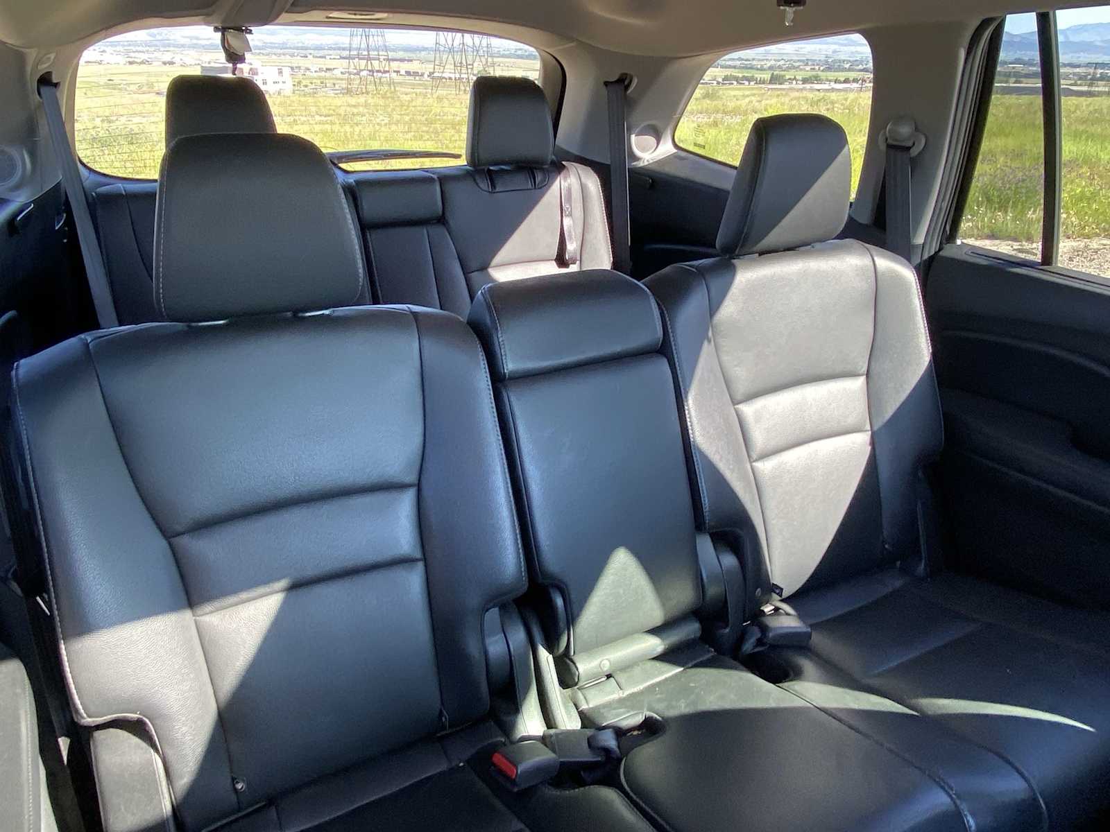 Thumbnail: 2019 Honda Pilot - 16