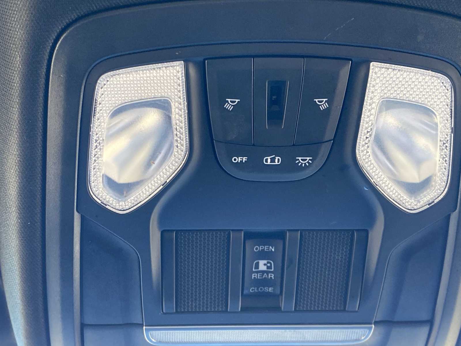 Thumbnail: 2020 RAM 1500 - 27